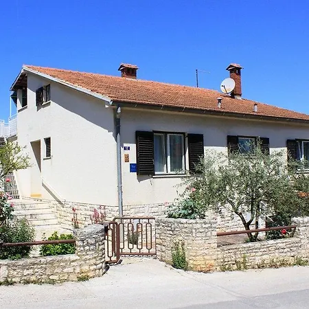 Apartman With A Parking Space Pjescana Uvala, - 2219 Póla