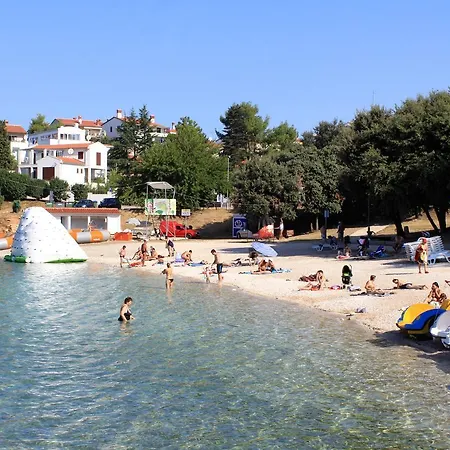 Apartman With A Parking Space Pjescana Uvala, - 2219